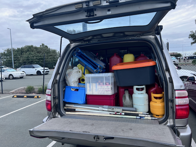 1st load of gear to take back home.. still 3 gas bottles and 4 jerry cans on board!
