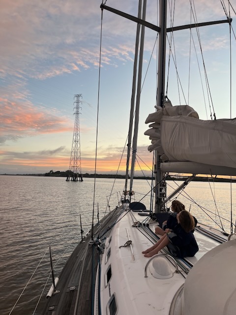 Powerlines - 18m clearance in the middle - our mast is 19m above the deck!