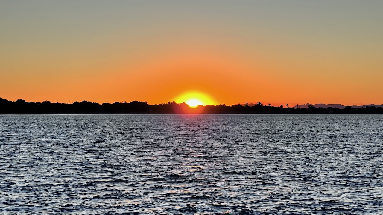 Sunset over Queens Beach at Bowen
