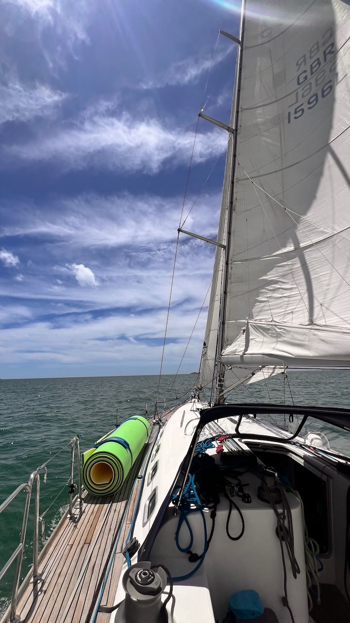 Lovely sailing in easy conditions