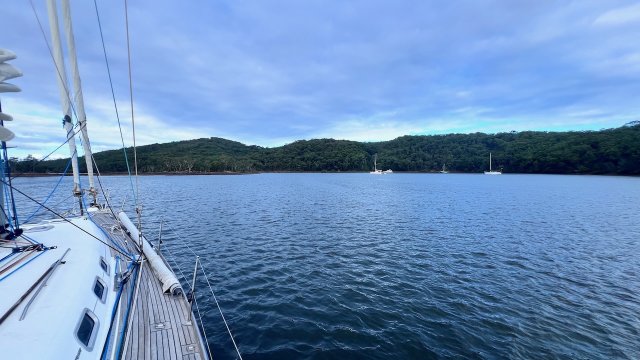 5 moorings but all were full or two shallow for us