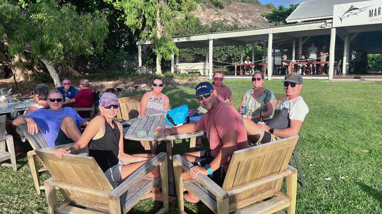 At the Marlin Bar with boat friends (and Kylie) - Vellamo, SezRaz, Kaimana