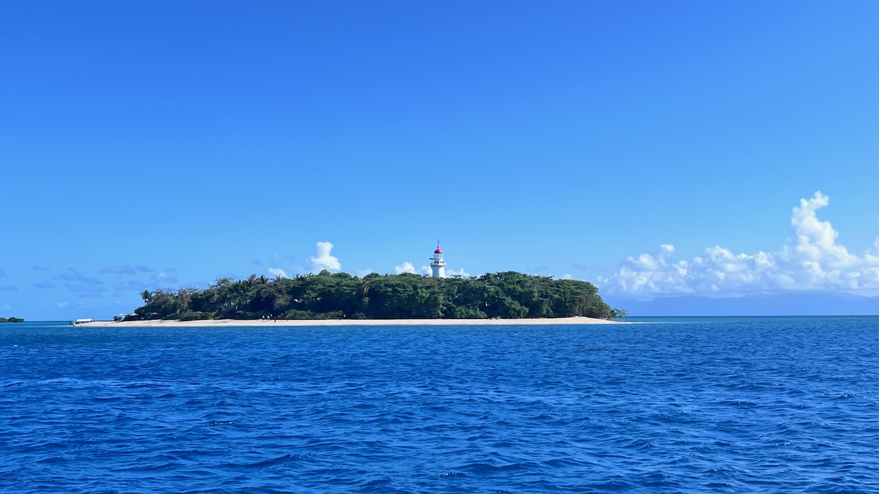 A quick stop over here. Lucky to get the mooring.